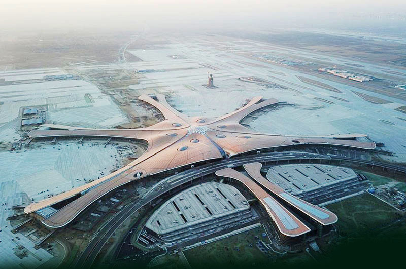 北京大興國際機(jī)場(chǎng)選用康平風(fēng)幕機(jī)和幕墻散熱器